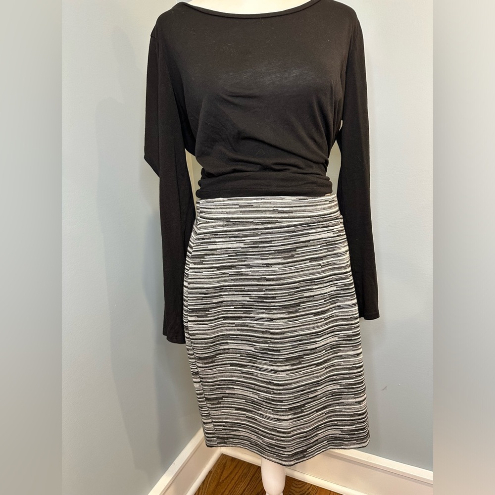LOFT stretchy skirt